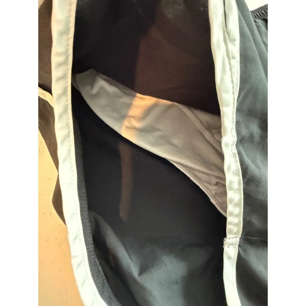 Nike Tempo Dri-FIT Running Shorts Womens M Black White 3